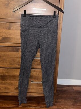 Athleta Textured Black and Gray High-Rise Leggings